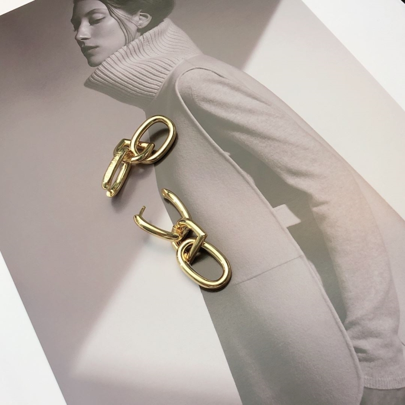 Ba1en*iaga earrings